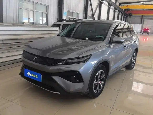 BYD Song Pro Hybrid 2025, 18 000 км