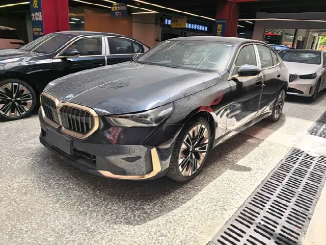 BMW 5 Series 2025, новый