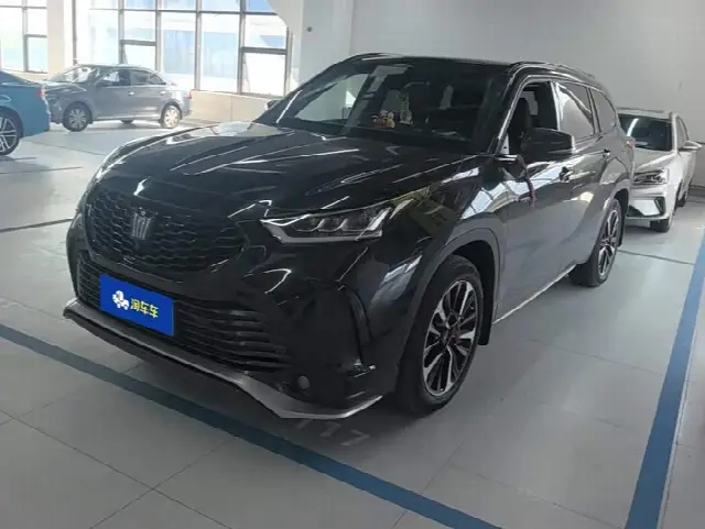 Toyota Crown Kluger 2023, 52 800 км