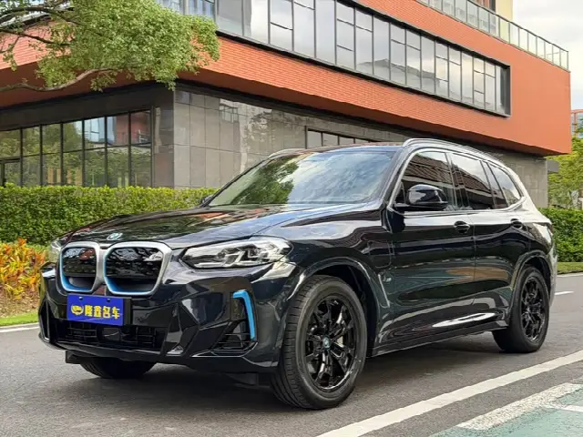 BMW iX3 2022, 70 000 км