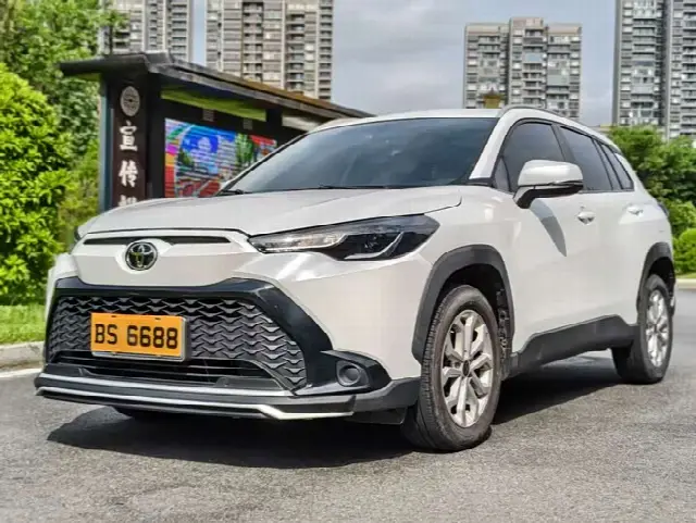 Toyota Frontlander 2023, 63 000 км