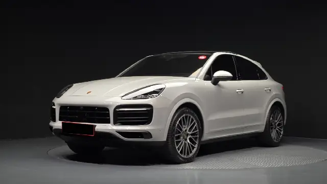 Porsche Cayenne 2019, 33 572 км