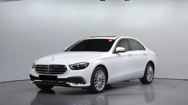 Mercedes-Benz E-Class 2016, 14 110 км