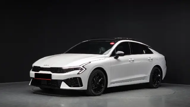 Kia K5 2023, новый