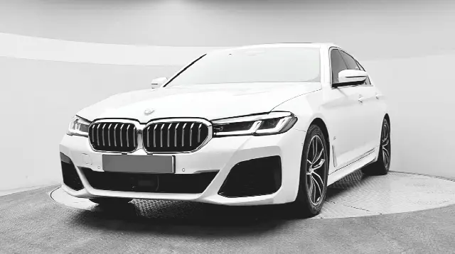 BMW 5 Series 2017, 32 988 км