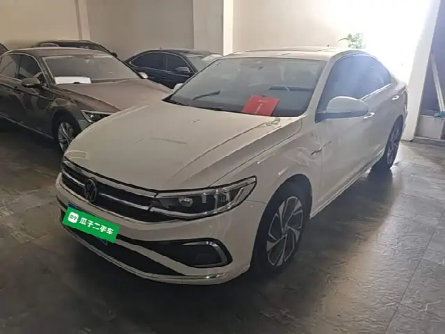 Volkswagen Bora 2023, 13 300 км