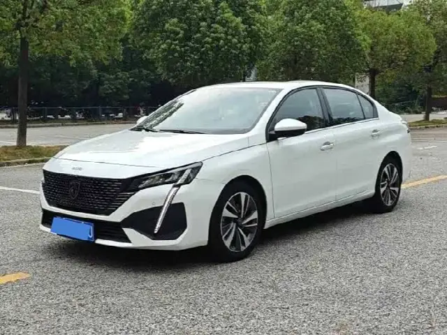 Peugeot 408 2022, 50 000 км
