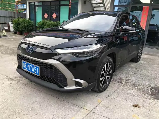 Toyota Frontlander 2023, 23 000 км