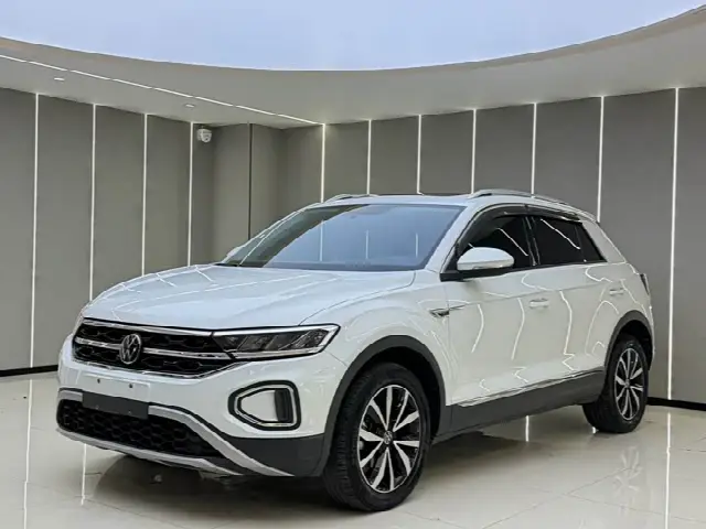 Volkswagen T-Roc 2023, 46 000 км