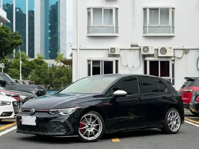 Volkswagen Golf GTI 2021, 74 000 км