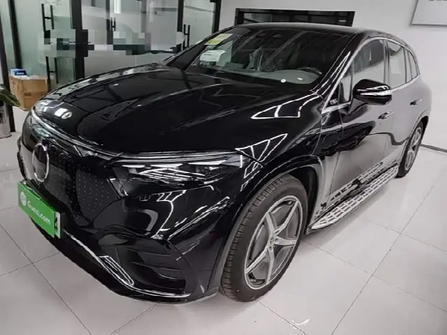 Mercedes-Benz EQS SUV 2025, новый