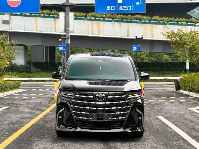 Toyota Alphard 2024, 21 000 км