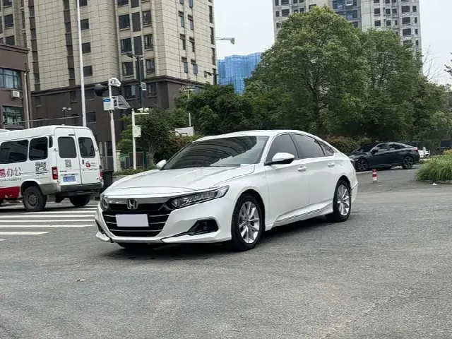 Honda Accord 2022, 40 000 км