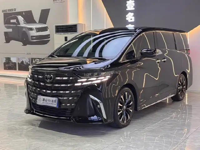 Toyota Alphard 2024, 69 000 км