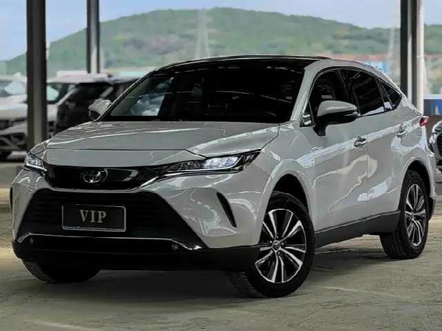 Toyota Harrier 2022, 64 000 км