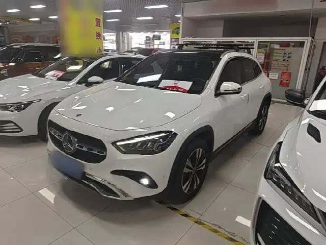 Mercedes-Benz GLA-Class 2024, 52 700 км