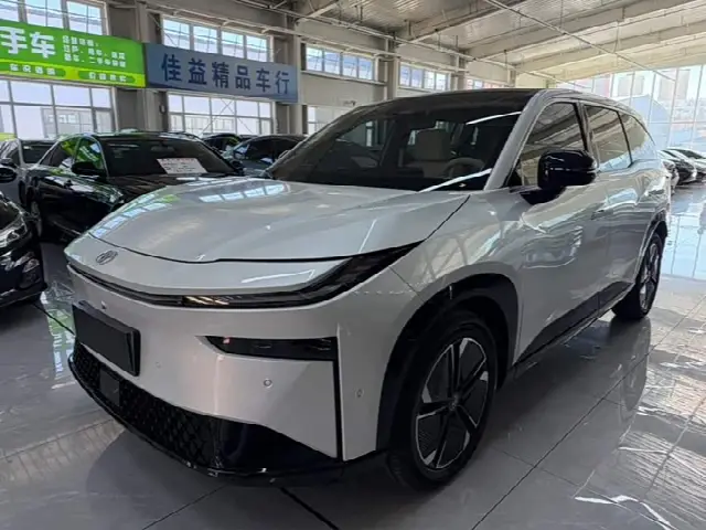 Toyota bZ3 2026, 7 000 км