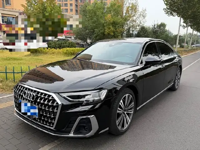 Audi A8 2024, 56 000 км