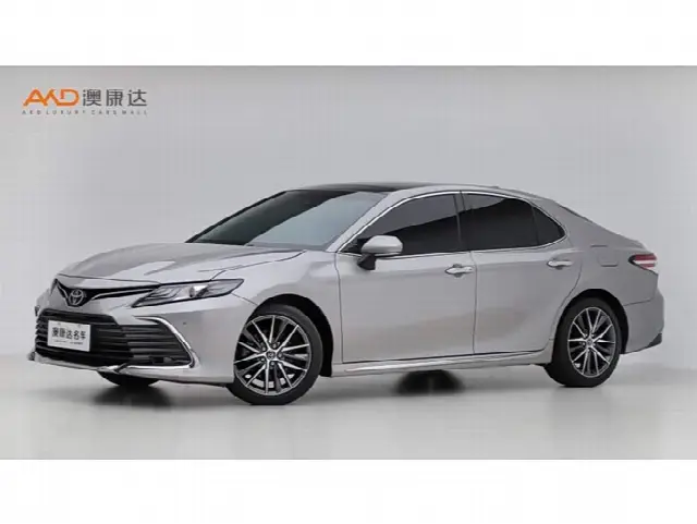 Toyota Camry 2023, 64 000 км