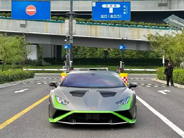 Lamborghini Huracán 2021, 19 900 км