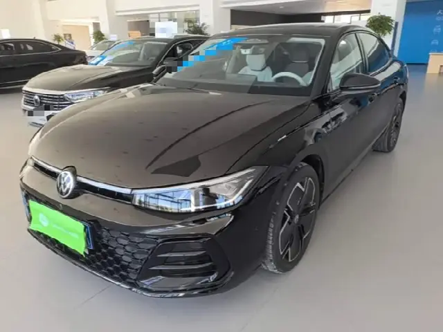 Volkswagen Passat 2025, новый