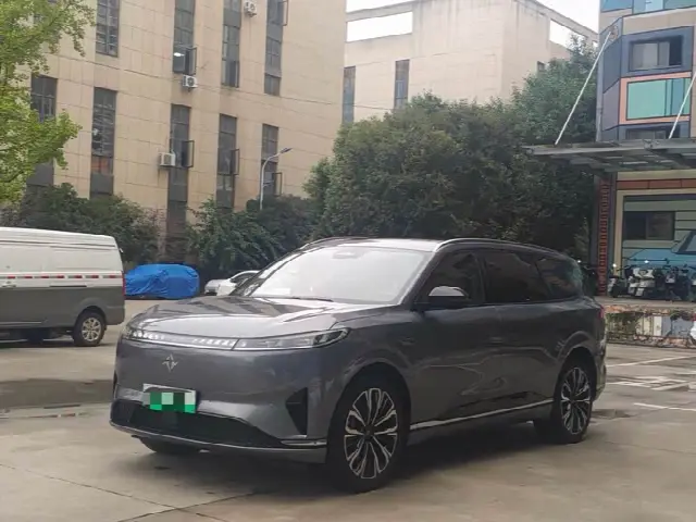 Dongfeng Yipai eπ 008 2026, 10 000 км