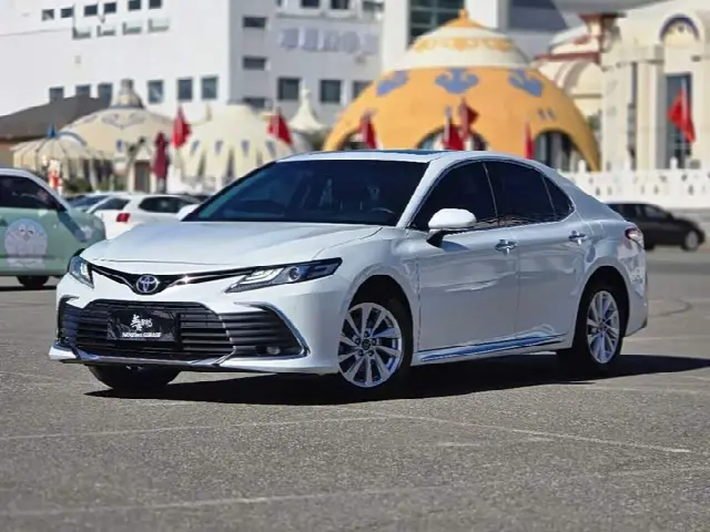 Toyota Camry 2023, 67 000 км