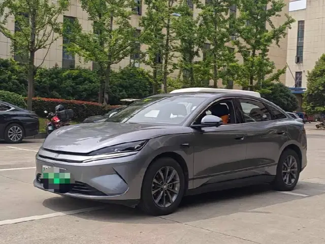 BYD Qin L 2025, 13 000 км