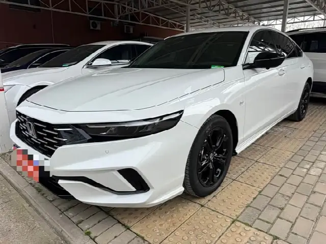 Honda Accord 2025, 5 000 км
