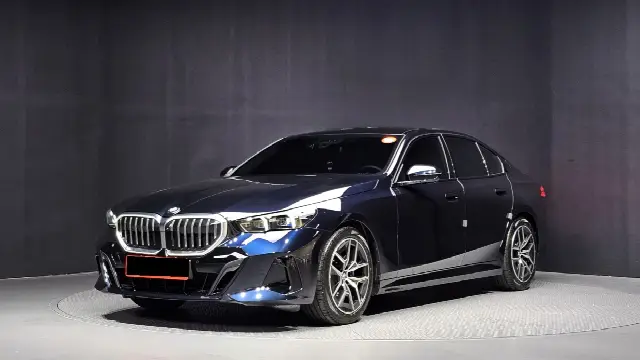 BMW 5 Series 2023, 6 612 км