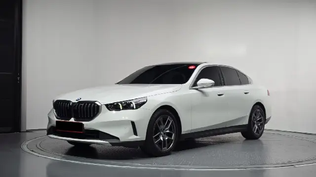 BMW 5 Series 2023, 39 772 км