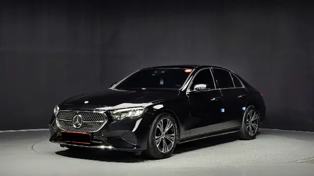 Mercedes-Benz E-Class 2024, 29 852 км