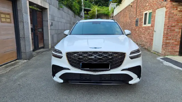 Genesis GV70 2021, 49 900 км