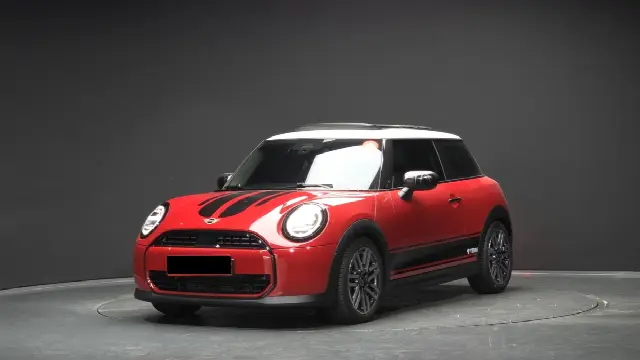 Mini Cooper 2024, 7 033 км