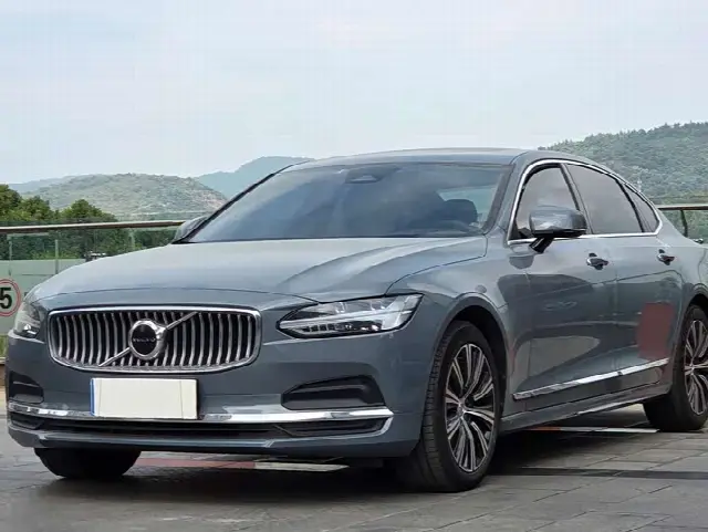 Volvo S90 2022, 29 000 км