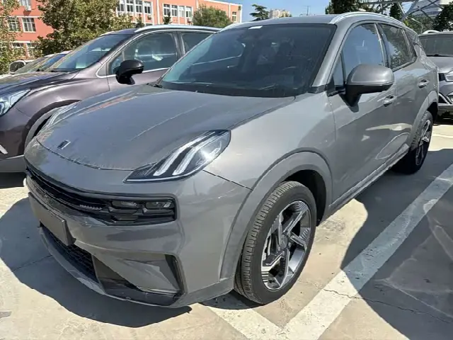 Lynk & Co 06 EM-P Hybrid 2022, 49 000 км