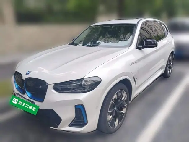 BMW iX3 2022, 86 600 км