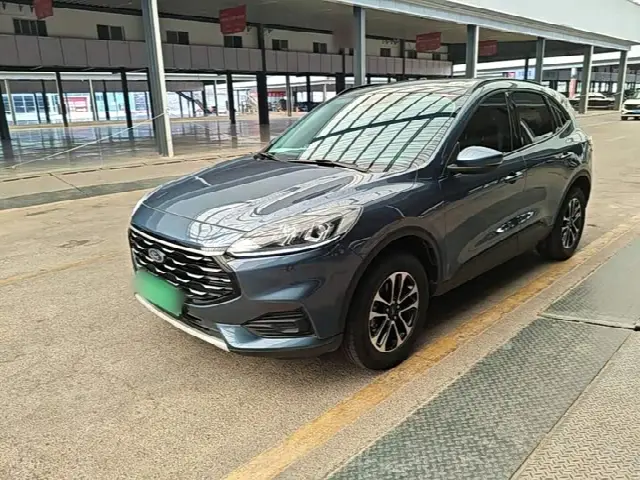 Ford Escape 2020, 42 900 км