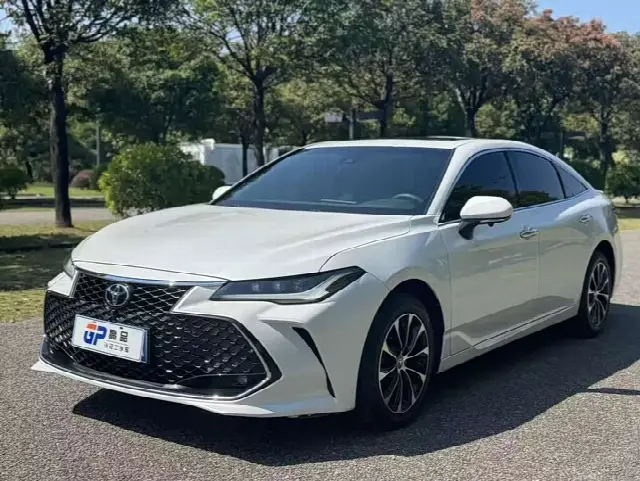 Toyota Avalon 2022, 60 000 км