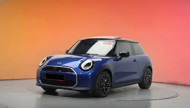 Mini Cooper 2024, 23 807 км