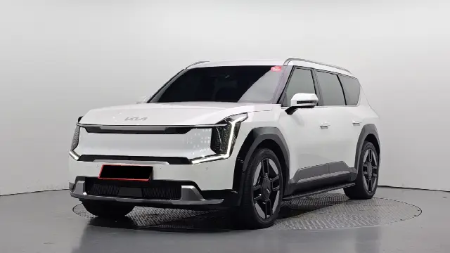 Kia EV9 2023, 41 238 км