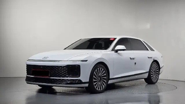 Hyundai Grandeur 2022, 3 242 км
