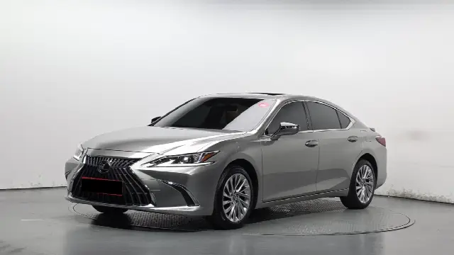 Lexus ES 2018, 31 822 км