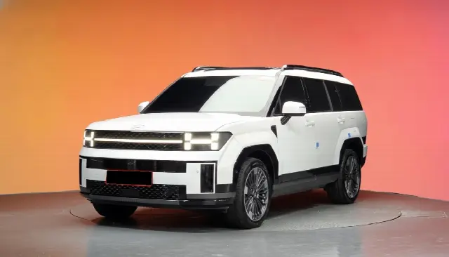 Hyundai Santa Fe 2023, 33 697 км