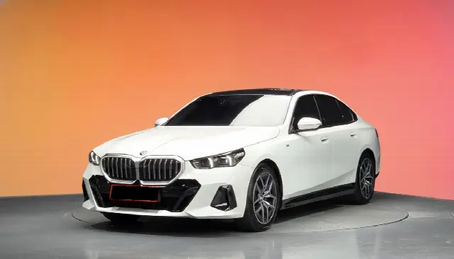 BMW 5 Series 2023, 20 723 км