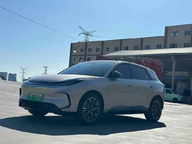 BAIC Arcfox T1 2025, 21 000 км