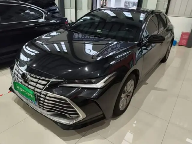 Toyota Avalon 2024, 22 700 км
