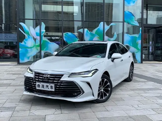 Toyota Avalon 2023, 22 000 км