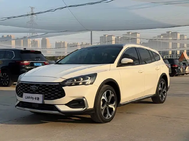 Ford Focus 2021, 34 000 км
