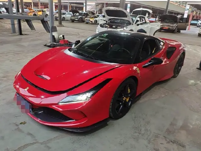 Ferrari F8 2019, 15 000 км